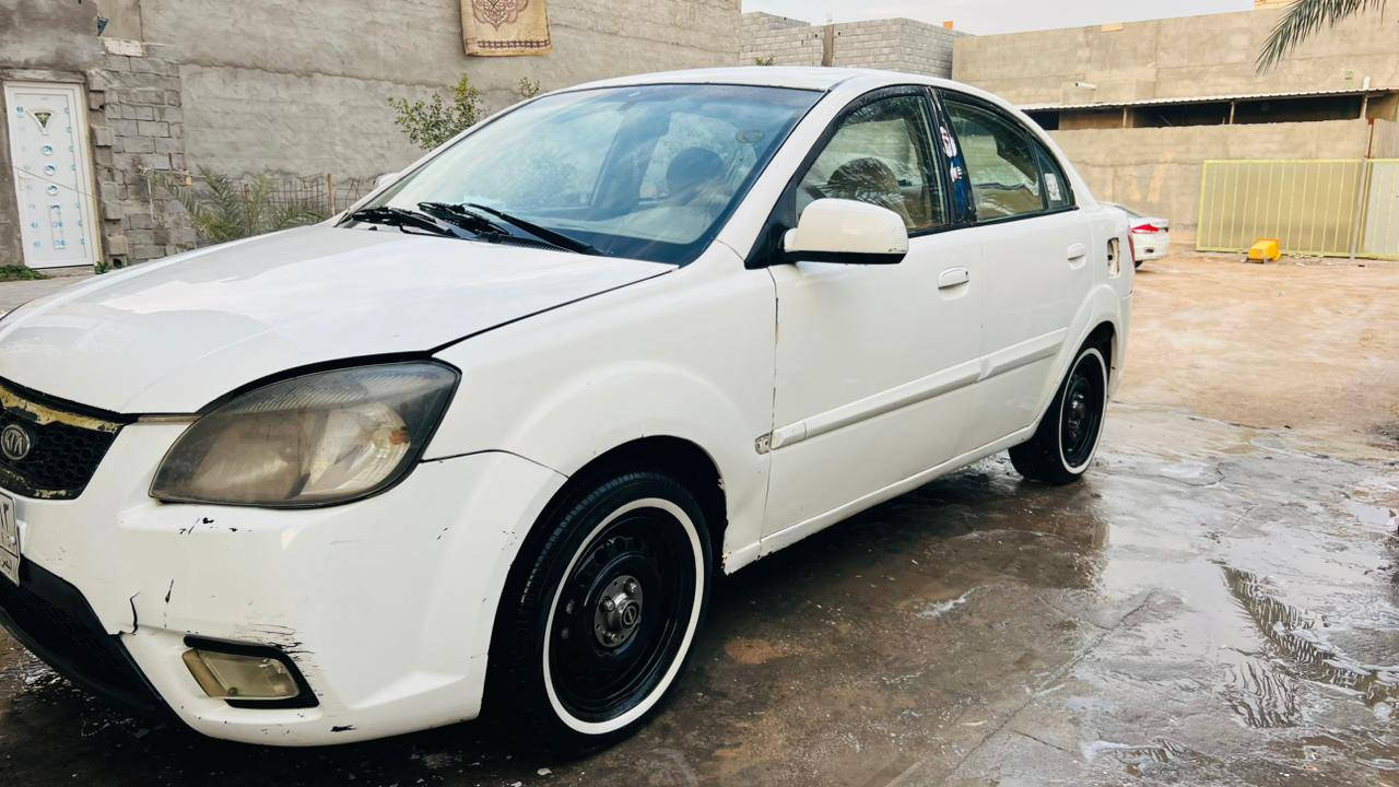 السعر 70مديل12محرك وكير وتفرعات هسه شادهن جدد بعدهن بالضمان حداده مظبوطه طخم تاير جدد 
البصرة الهارثه
***********
