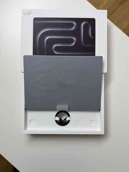 جديد 🟥 Open Box🟥 فقط وسعر مميز 
غير مفعل
Macbook pro M5 2025
14 inch
512 Gb Hard
16 Gb Ram
Space Black color
توصيل كل العراق
للاستفسار التواصل على الخاص او على الرقم ***********
