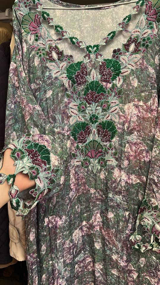 مرحبا بنات عندي هذني مخور وكلابيات 8 قطع كلهم نشرتهم بالبوست هذا الاسعار بين 10-15 الف متوفر توصيل 💜


**إذا كنت صاحب هذا الإعلان وتريد حذفه لأي سبب، رجاءا أرسل رسالة إلى الدعم الفني**