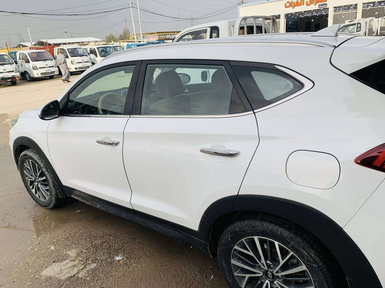 السلام عليكم توسان للبيع موديل 2019 السياره مكفوله كفاله عامه رقم الجديد الانكليزي رقم اربيل وكالتك عليه فول مواصفات السعر205  وبيها مجال مكانها نجف للاستفسار التتصال على الرقم ***********
