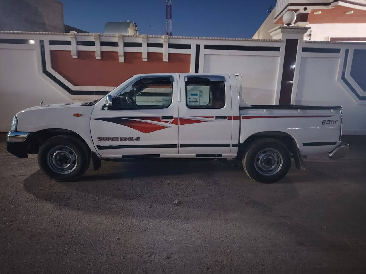 نيسان البيع 2013 رقم انبار كير محرك شاصي مكفول بيه صبغ حزام ***********
