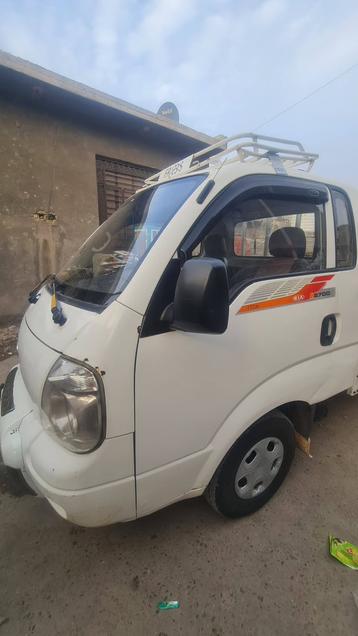 السلام عليكم كيه بنكو مديل ٢٠٠٩ البيع رقم ديالي كير مكينه شاصي مكفولات بيها ضربه خفيفه بل باب اليمن اني ابيع مصبوغه حزام مكاني بغداد المعامل السعر ٨٥ وبيها مجال استفسار اكثر اتصل ***********.  ***********
