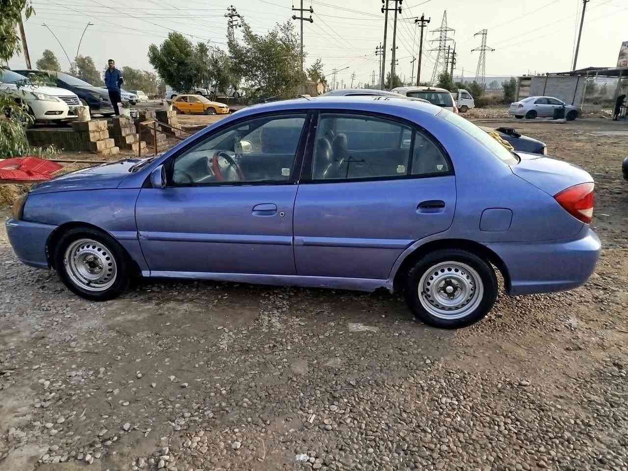 سياره كيا 2004 للبيع أو الماوس سيارة كير اوتوماتيك رقم بغداد السعر 42$ وبيها مجال المكان ديالى بعقوبة للاستفسار الاتصال على الرقم ***********
