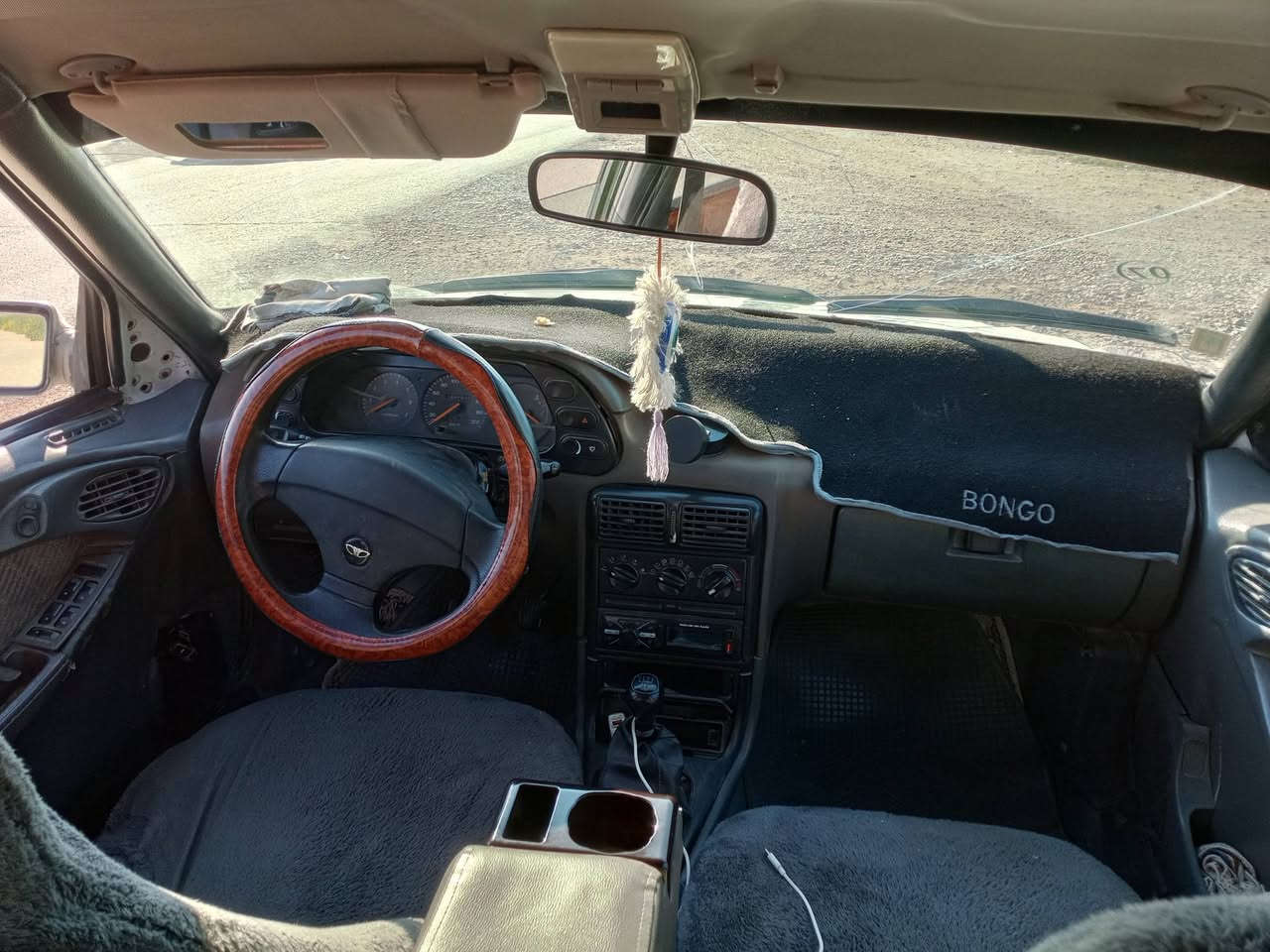 اسبيرو موديل 1996مكينه كبس به شه رتي هه مو شتيك ته بريده سياره كه جاهزه هيج عيبيكي نيه بؤ فروشتن سعري 20گلا يه ك توز مه عمه له سنوي اسلي له كه له ***********

