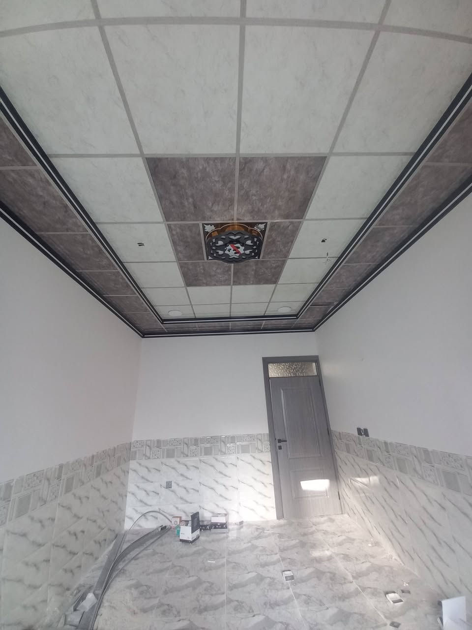 بيت للبيع المساحه 100 متر طابق واحد حي السماح الثانيه 
قرب سايدين 30 خدمات كامله تسليم فوري للاستفسار مراجعةمكتب عمر للعقار حي الاركان شارع 20 قرب مدرسة الكويتيه 🏡🏡🏡🏡🏡🏡 
    بنأء واشراف وتنفيذ 
*********** ابو اياد 
*********** أبو اياد
