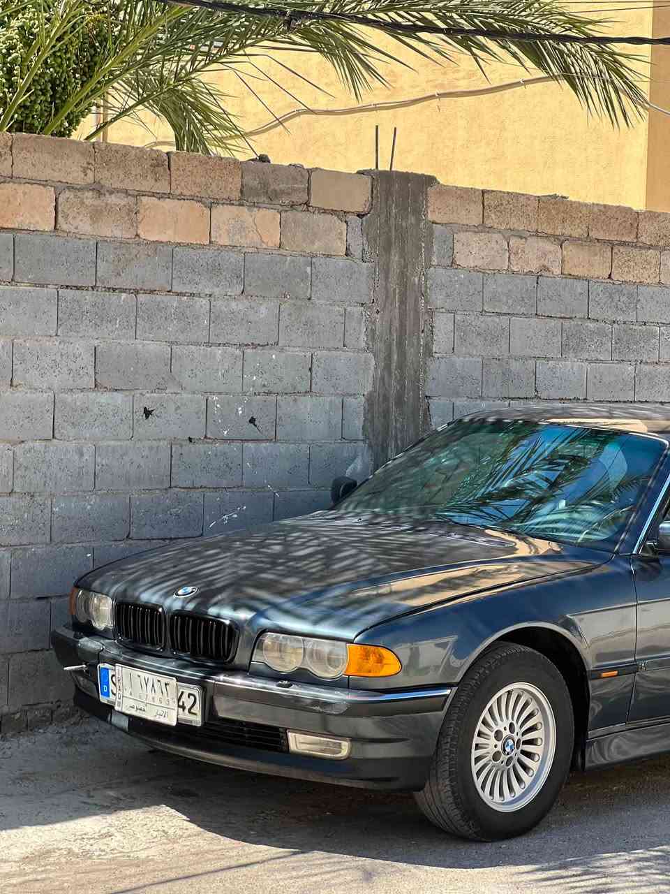 سلام عليكم 728 اصل 1997 للمراوس بدب نضيف
كير ومكينه وصدر كله جديد تخم زنون كهربائيات كلها شغاله تبريد شغال ثلج تخم تايرات جدد بدون ضربه السياره فقط صبغ جماليه تحويل مباشر 
فول شلعه ونشاط
سعر 69$ وبيها مجال
رقمي ***********
او للمراوس مارسدس دب نضيفه
