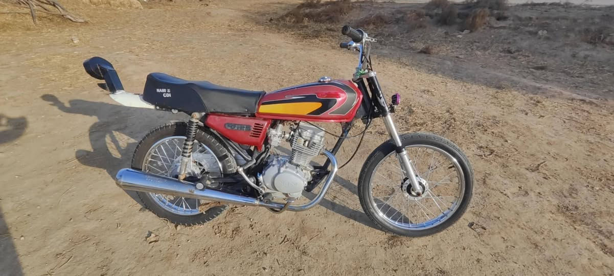 سلام عليكم دراجه البيع السعر 350وبيه مجال المكان النجف الحريه *********** متواصل بس عله رقم
