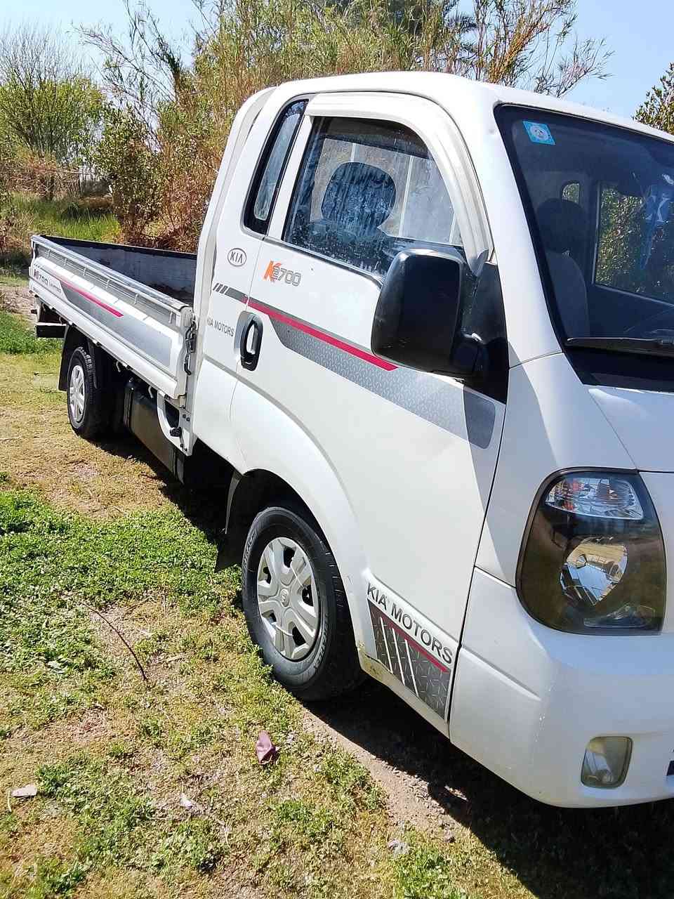 سلام عليكم للبيع سياره كيا حمل موديل16 مكفوله كفاله عامه ***********
