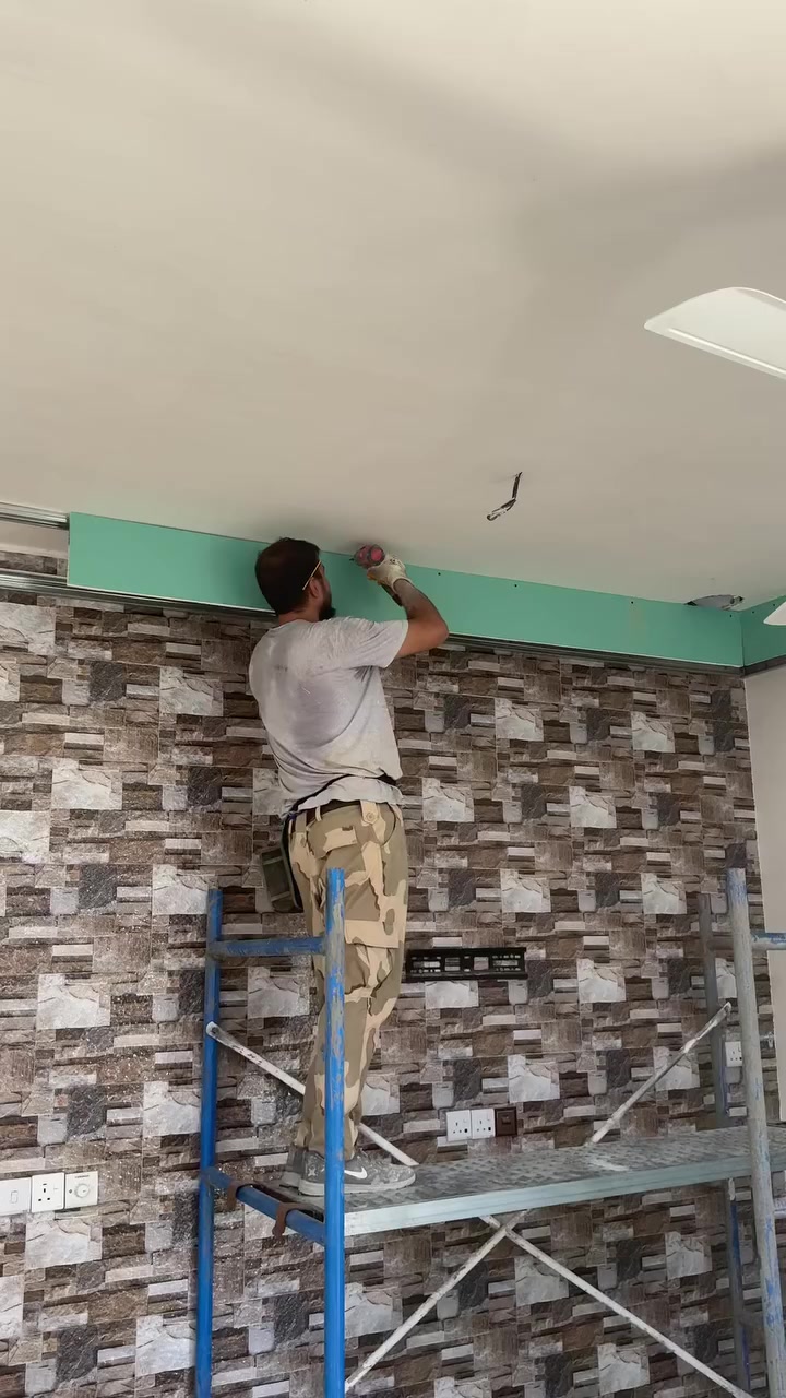 السلام عليكم خلفه جبسن بورد وسحب بورك كافه نقوش مغربيه وطلس وصبغ واجهات داخلي خارجي كافه الديكورات والاصباغ متفرغ حاليا مكاني بغداد العنده شغل يتفضل ويدلل***********
