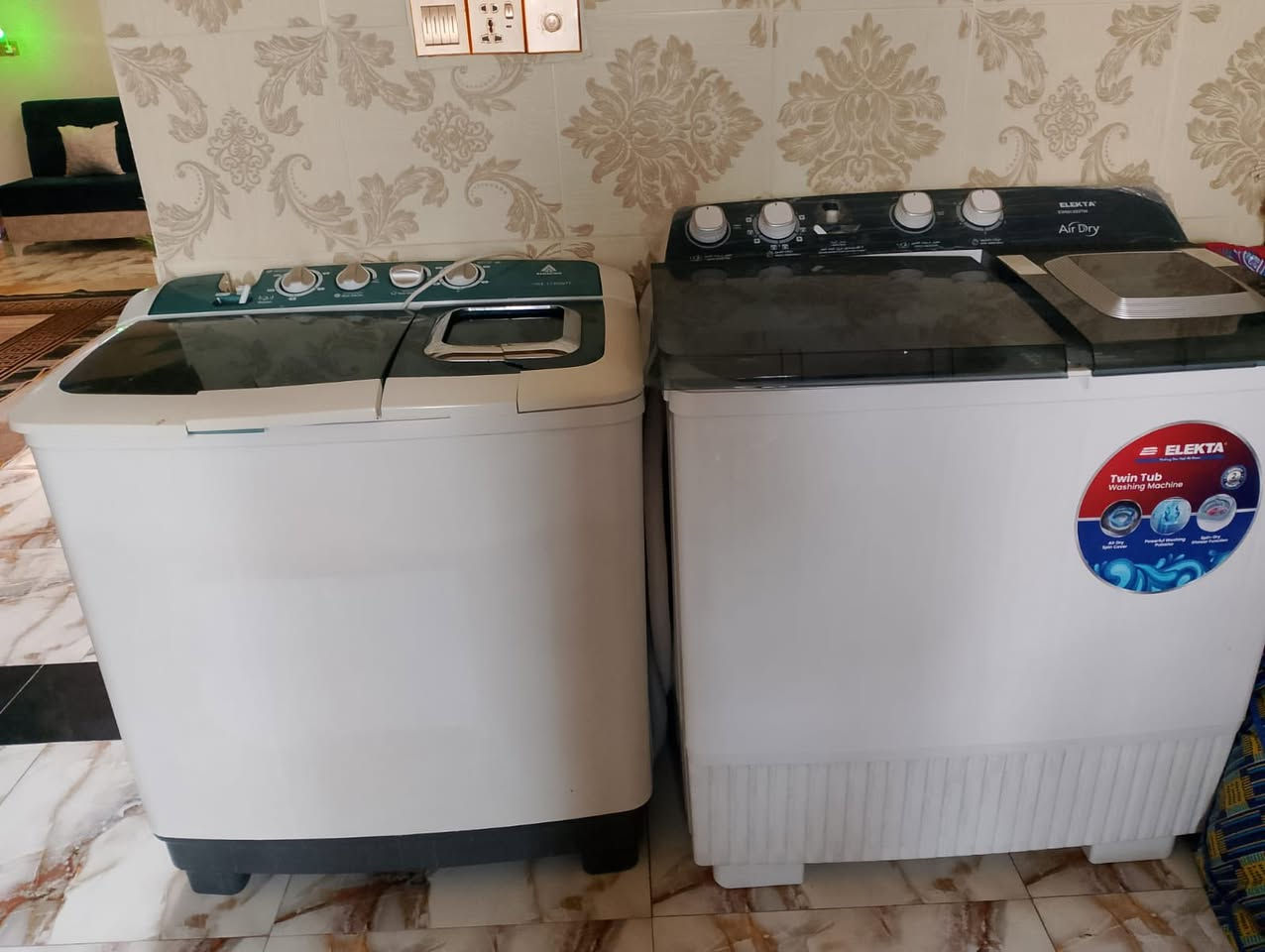 سلام عليكم غسالات عدد اثنين للبيع ملاحظة للبيع اثنين مابيع وحدة السعر 200 الف شغالات وحدة كسر كارتون وثانية مستخدمه الاستفسار اتصال واتساب *********** العنوان القبله حي المهندسين
