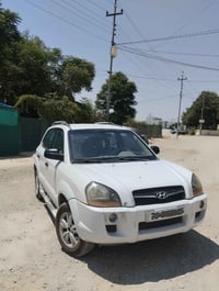 هۆندای تۆکسۆن 2009 ڕەقەم سلێمانی بۆ فرۆشتن ژمارە تەلەفۆن07701587158
