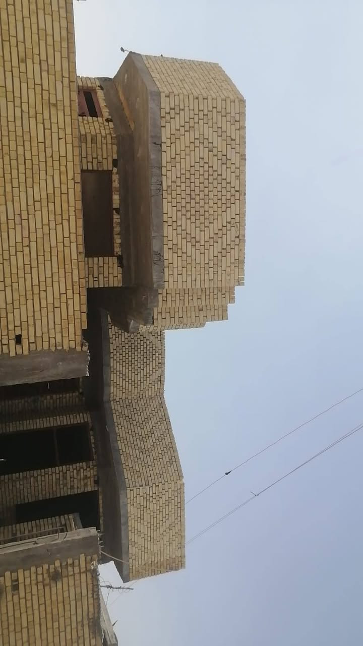 سلام عليكم خلفه بناء متفرغ شغل درجة اوله ناصريه عملي ع الدبل وقطعي ***********

