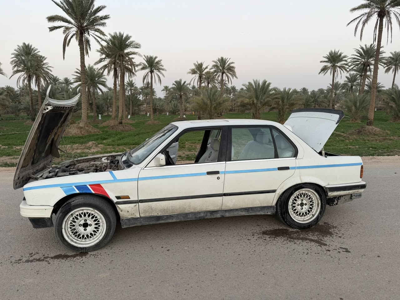 للبيع بيئم زعره مكينه 6 مفتوح رقم بغداد شرط تحويل حداديه مكينه شرط خير من الله بس الكير مالته البك ياخر ياله يبدل موديل 1989 كله شغال لايت زننون  مكانه طويريج سعره قفل قفل 30 ورقه


**إذا كنت صاحب هذا الإعلان وتريد حذفه لأي سبب، رجاءا أرسل رسالة إلى الدعم الفني**