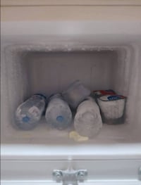 ثلاجة غرفة نوم • ٦ اقدام • الايمن الزنجيلي