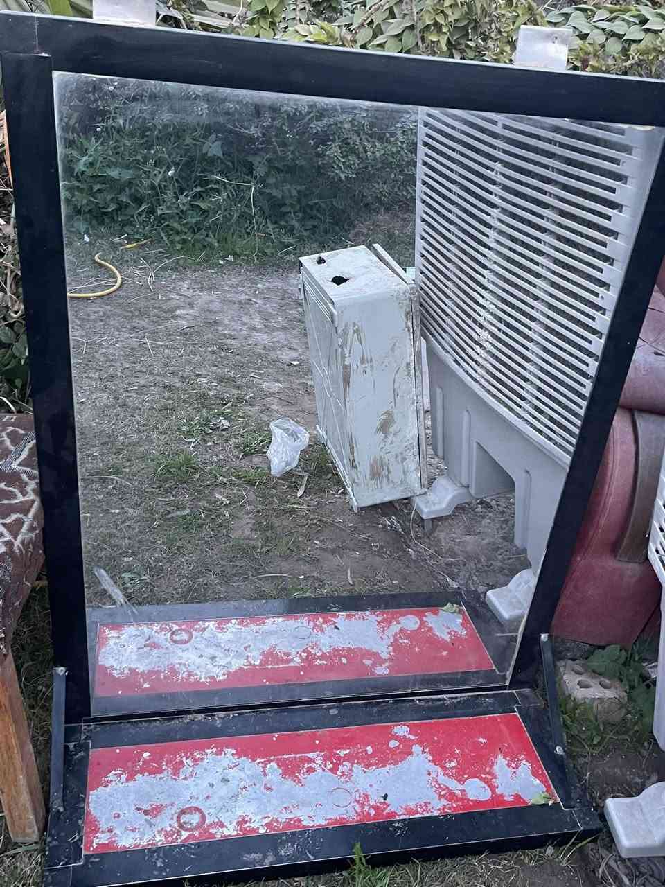 سلام عليكم هذن. للبيع سعر 650  بي مجال كلش بسيط رقم هذا ***********
