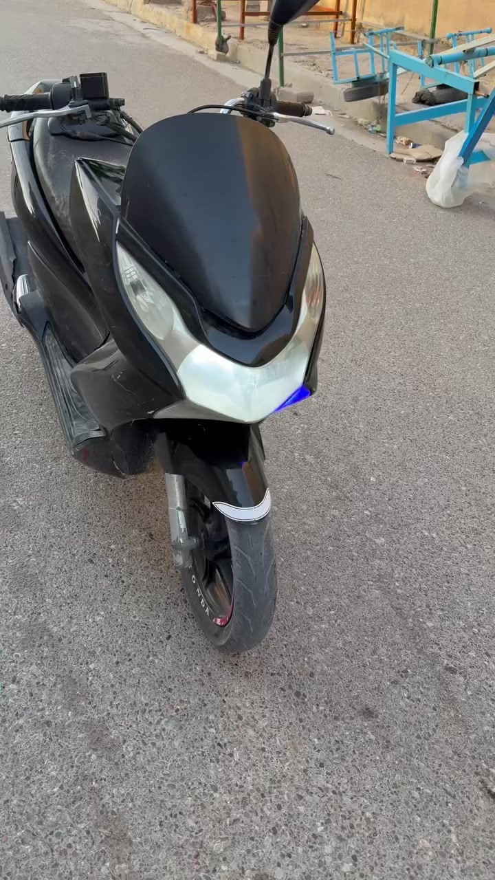 سلام وعليكم دراجة بي سي اكس بيها ملاحضات شغالة نكرة سعر ٨٠٠ مكان بغداد شماعية هاتف ***********
