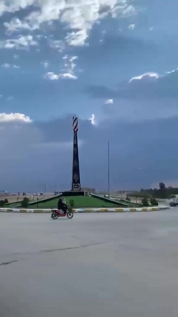 السلام عليكم
سونك للبيع موديل 25 ضاغطه وزنجيل بعده وضع الشركه شرط تجي تفحص وين ما تريد 
ماشي 5000
موصل 950 مثل ما وصل ابيع مستعجل على بيعته
رقمي ***********
