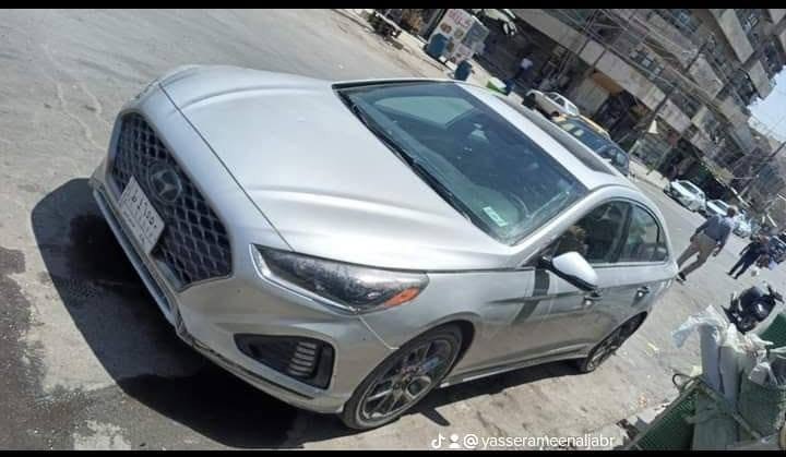 السلام عليكم
سوناتا ٢٠١٨ سبورت Hyundai Sonata 2018 Sport
محرك 2.0 Turbo
رقم بغداد بأسمي 
حادث صور موجوده 
فول مواصفات 
فتحة 
تشغيل بصمه بصمة ابواب
كشنات جلد أمامية كهرباء  ( تدفئة &تبريد )
سايد بريك بصمة
 ترحيب 
يدات نيكل 
دواسات نيكل 
كشنات ذاكره
نظام Auto hold
اربع وضعيات قيادة ( smart, eco, sport, comfort )
سستم صوت ( infinity ) 
قطعتين تبريد 
كاميرا دوارة 
حساس اطارات
حساسات خلفية 
بگ لايت لد 
مرايات جانبية قلاب بالرجوع
صندوق ذكي عند الاقتراب
تحكمات كاملة وشفتات ستيرن 
تدفئة ستيرن ستيرن حرف D
بردات خلفية 
شحن لاسلكي 
شاشة كبيرة نظام Gps  
نظام( قياس ضغط الاطارات tire pressure )
ويل ١٨ رياضي 

السعر 130 وبيها مجال بسيط
 للاستفسار الإتصال ***********
مكلف بالنشر خاص ماجاوب اتصل على الرقم
