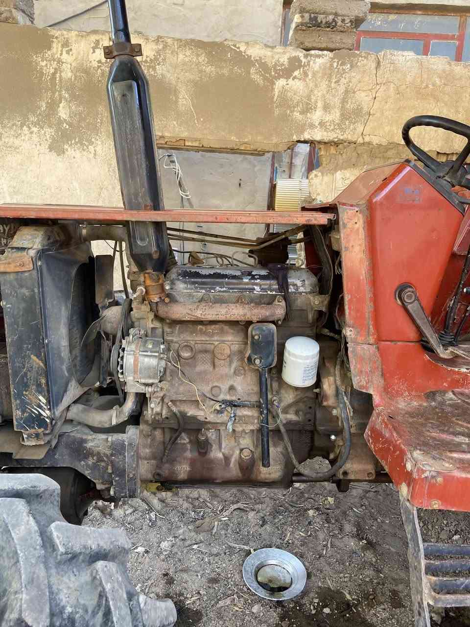 اسلام عليكم مكينه فيات للبيع مكينه حجم 90موديل 91 مكينه جاهز خيركم الله كبل للمراب ما ناقصه كلشي وياه فدان تركي ابو 16ثلاثي وسعر 18وبيه مجال مكان لمكينه واسط النعمانيه رقمه ***********
