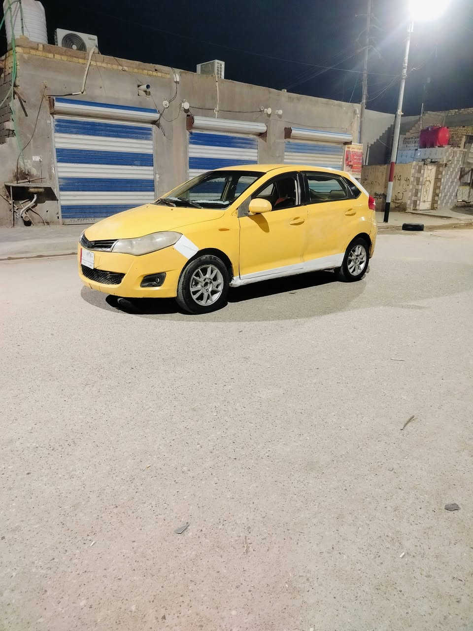 يالله سلام عليكم شيري فلاوين موديل 13 سنويه ل 27 سعرها 18 وبيها مجال قليل عليها 200 الف هيئه فقط غرامات مصفره
مكينه وكير اوتماتيك كورلا vvtمكينه جديده صار اسبوع من شاد طابوكه 
حداديه هم صار اسبوع من كملتها 
كهربائيات عامه شغاله تبريد منضومه كامله بس غاز وليك 
مسجل شاشه سماعات غرفته كلش حلوه سياره جاهزه 
مكانه ناصريه مركز 
شراي اتصل وبخدمتك 
***********
