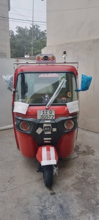 للبيع 18 شهر 10 رقم وسنويه العنوان الكمالية سعر 5500 وبيه مجال رقمي 07...