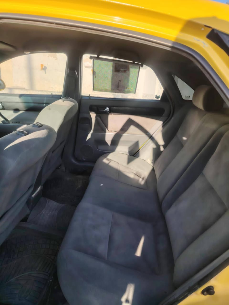 سلام عليكم ورحمه الله 
اوبتر 2011البيع بسمي مداور ثاني يوم وين ماتريد
مصفره هيه وغرامات 
سياره حلوه وخير من الله 
مكينه وكير شرط 
وتبريد شغال
سياره ضربته شبر بل جاملغ الخلفي خفيفه حيل ضربته ماواصله 

سعر خاص 
***********بي واتساب
