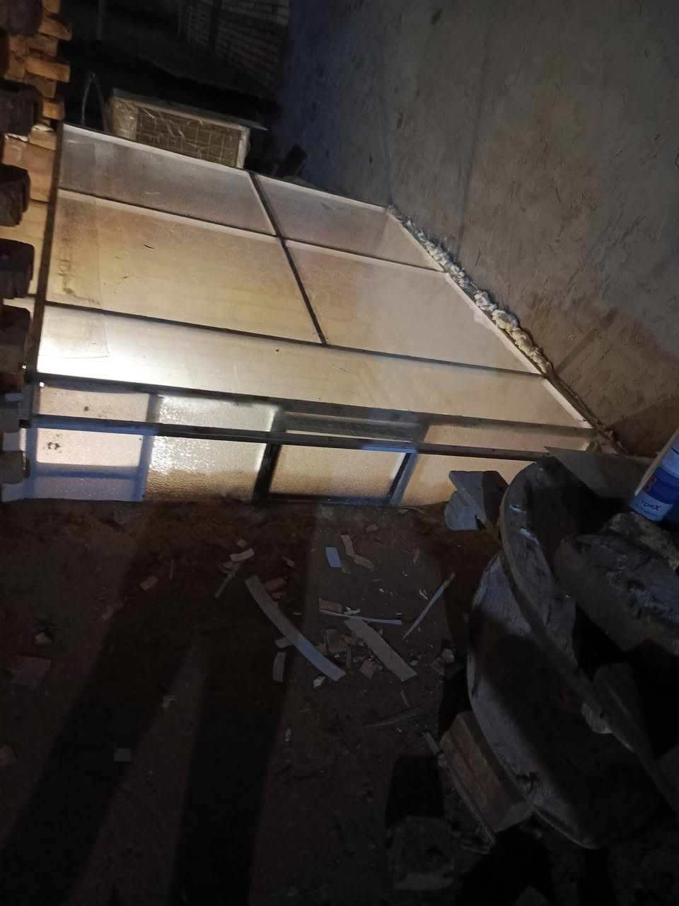 بسم الله الرحمن الرحيم
السلام عليكم حداد متجول 
باب شباك  سندويج بنل 
تقفيل اصطوح حسب اطلب محجرات درج حديد خارجي سقايف  تصليح بيبان نرمايد وكل ما يخص الحداده  راسلونا خاص اواتصل ع رقم 
***********
