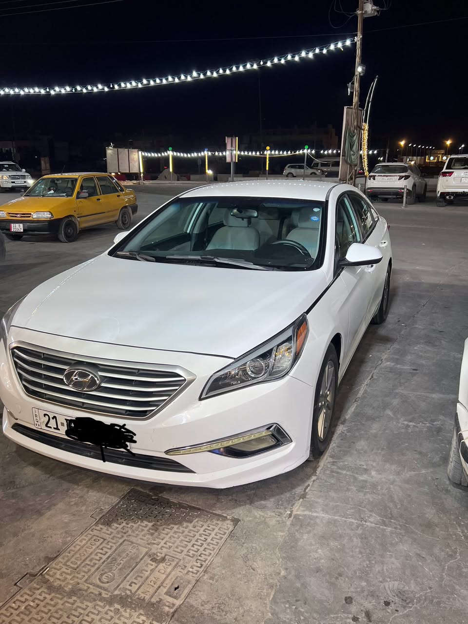 السلام عليكم سوناتا وارد امريكي موديل 16 حادث امريكا بالجاملغ والباب مال السايق بدون ايرباك بدون دواخل والباب الخلف السايق والجاملغ كلير فقط جاهز للأخير بدون نواقص تحويل مباشر هزة سنويه لل27 السعر 120 وبيه مجال او مراوس بسيارة اقل اكسنت او صول اريد فرق *********** مكان السياره كربلاء
