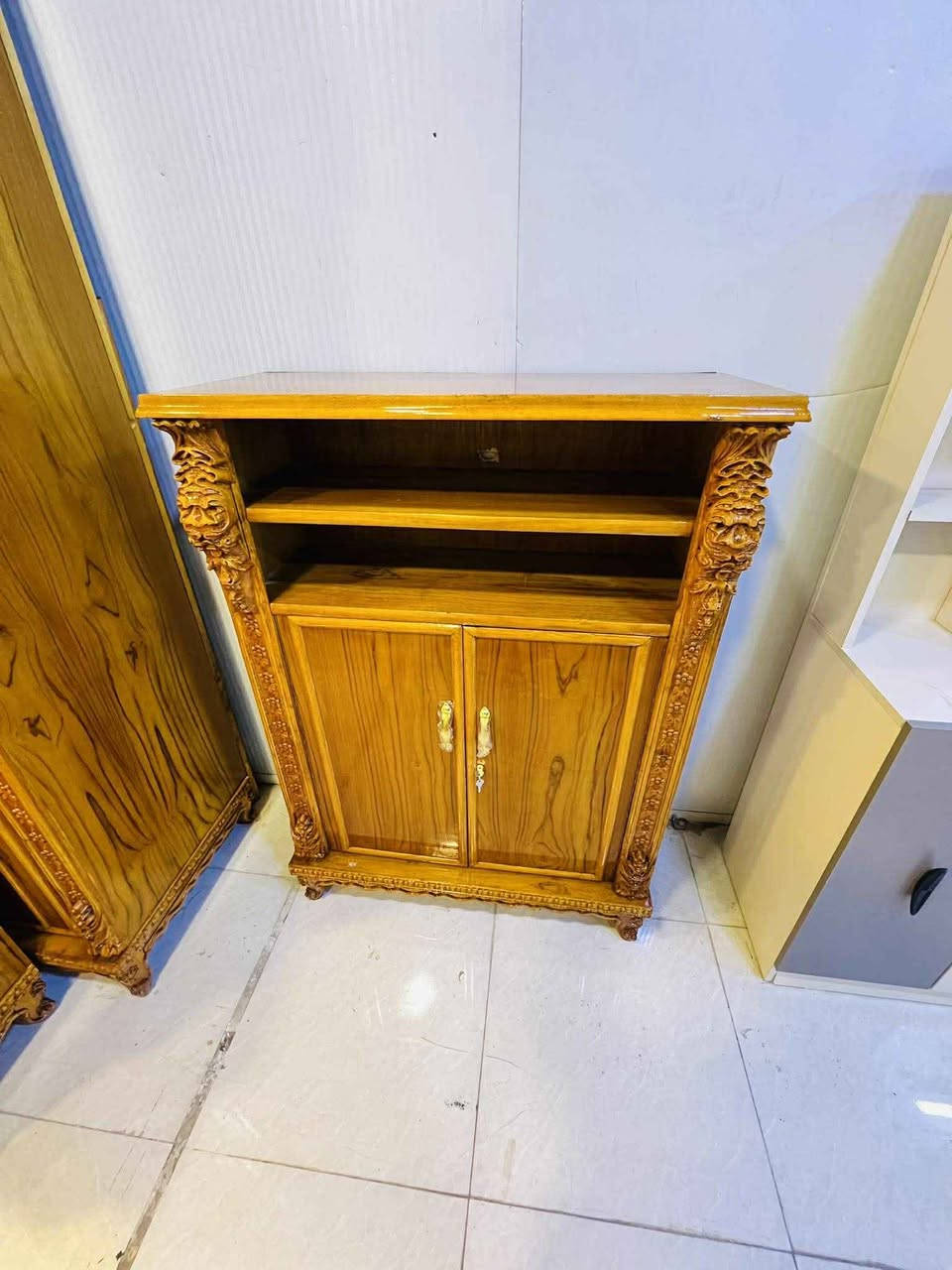 غرفة. عراقي ٦ملحق تفصال ارجل. كعب الغزال زان ضهر جرجوبة ثقيل لون مميز. مليون او٥٠٠. واصل. كول مناطق بغداد بغداد, العراق


**إذا كنت صاحب هذا الإعلان وتريد حذفه لأي سبب، رجاءا أرسل رسالة إلى الدعم الفني**