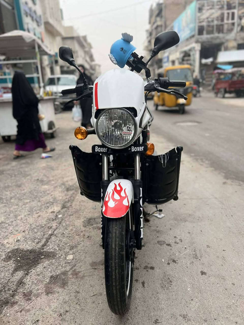 بوكسر للبيع 2023 جديد ماشي 6000 بس سعر مليونين و500 والشراي يجي خاص ويدلل ***********
