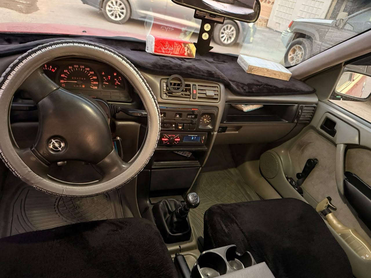 سلام وعليكم اخوان ابل فكتره موديل 1991 بلادي بلادي مكينه 18 شرط الكير والمكينة والكهربايات لا خياس ولا معجون بس هلالات غرفه بلادي تخم تاير باتري جديد بوور ربيل شرط التحويل مكان تكريت *********** السعر 45 وبيه مجال
