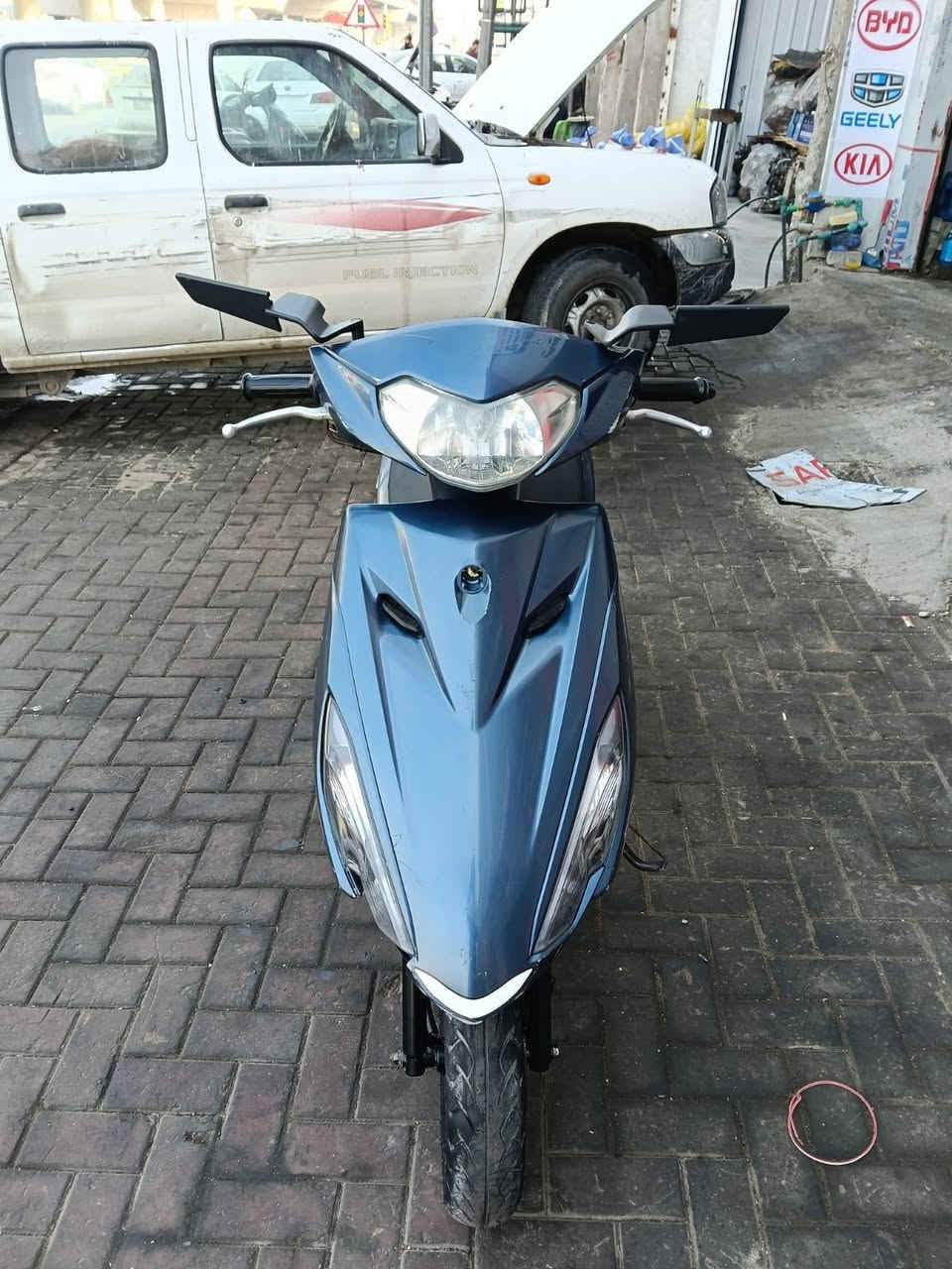 السلام عليكم للبيع  دراجه لكزز حيث z مال رنبهةصرله شهرين عندي دراجه مابيه اي نقص  لون مميز  
ريديه  1,350      مليون 350 الف  بيهه مجال عنوان الطالبيه قرب الفلكه 83
***********
