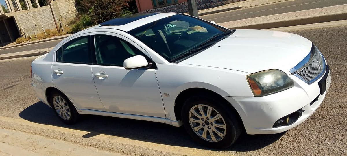 السلام عليكم للبيع نقد فقط
كلنت شركة اقواس موديل 2011 
كير محرك شرط ☑️ 
مكفوله كفاله عامه ✋
تبريد تدفئه صدر تخم تاير
سياره جديده 🆕 
فول مواصفات 
سياره جاهزه بدون مصرف 🏦 

السعر 57 وبيها مجال 

مكان السياره 
صلاح الدين 
الضلوعيه 

الااتصال ***********
