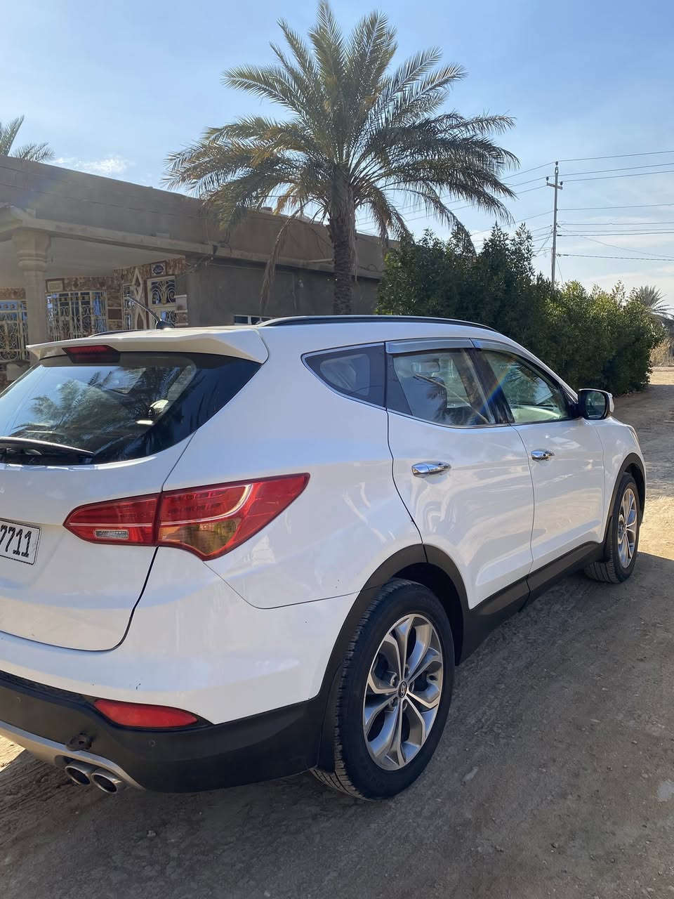 السلام عليكم 
سنتافيه للبيع موديل 2015خليجي كفاله عامه سياره بسمي فول مواصفات سبعه ركاب بنوراما كشن كهرباء سايد بريك دكمه مكينه 6سونار مرفق بلمنشور مكان بابل السعر 180.   للاستفسار ***********
