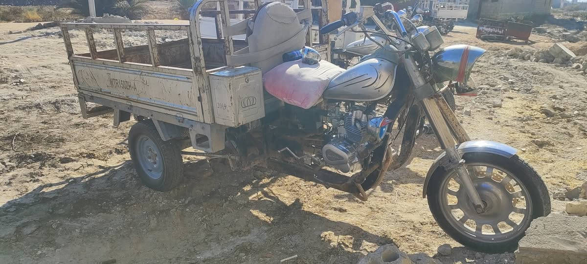 ١٩ كلك مكفولة كفاله عامه شاصي مكفول ٣ تايرات جدد مكينه و گير بوكس جدد ستوته كامله سعرها ٩٠٠ مكاني رميثه والشراي يتصل عاجبك اتصل مو عاجبك لاتعلق تعليق من يمك
***********
