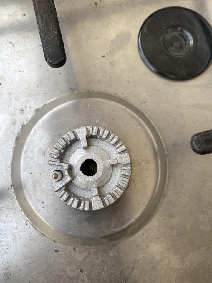 شغال شرط كلشي مبيه
طباخ شرط شغال كلها والفرن هم  كلشي مبي   وغراضو موجود 
واضح بل صوره   العنوان رشيديه  
باقي تفاصيل ع خاص واكو توصيل هم لي يريده


**إذا كنت صاحب هذا الإعلان وتريد حذفه لأي سبب، رجاءا أرسل رسالة إلى الدعم الفني**