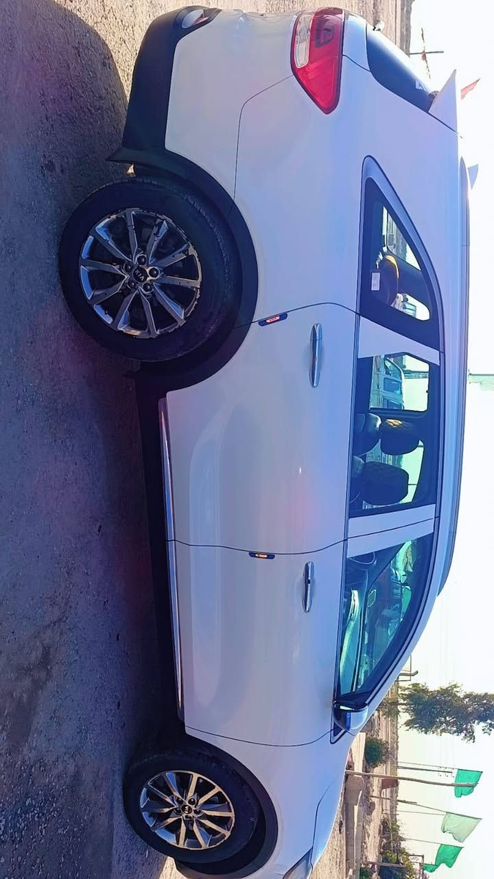 سورنتوخليجي ٢٠١٥ شكل ١٦ كفاله عامه من الصبغ والضربه والتبديل مكينه فقط گازكت مبدل شركه گير كفاله 
مكينه ٦ سلندر شاشه كامره دواره كشن كهربائي فول تحكمات 
٣ قطع تبريد  بردات بلاديه زراكات لايت ٤ بصمات السياره فول عدا البنوراما السعر ٢٢٠$ وبيه مجال مكانه الديوانيه رقم التلفون *********** للبيع اومراوس بسنتافي او سورنتو امريكي
