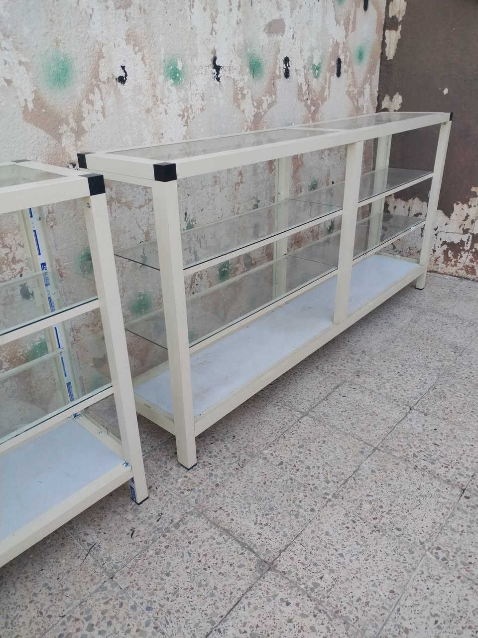ميوزه عرض للبيع الاتصال. ***********
