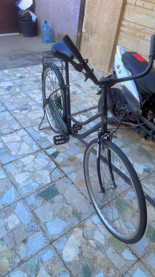 سلام عليكم بايسكل البيع حجم 26لون اسود سعره 100وبي مجال مكاني حي جهاد رفاق الاستفسار ***********
