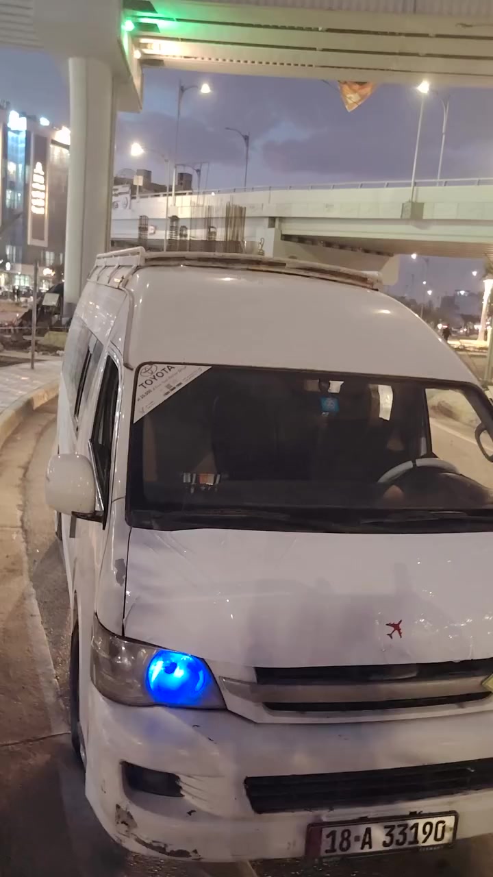 السلام عليكم سياره جنبي h2
كير محرك بطه ونجي  
كير اوتماتيك
كهربائيات كامله
شاشه
دوشمه سوبايه
بيهه طخات وضربه بكلايت الورا السايق 
السعر خاص
الهاتف ***********
