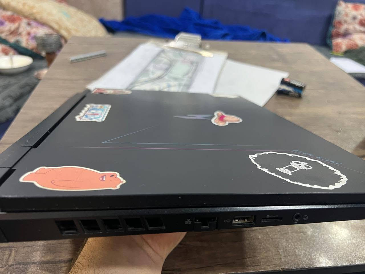 لابتوب ايسر بحالة جيده
 البطارية جديدة صحته 100% 
بمواصفات قويه
Acer Nitro 16 AN16-41-R7FA

Processor : AMD RyzenTM 7 7735HS
LCD: 16"WQXGA IPS SlimBezel 165Hz DDS
Graphics:NVIDIA GeForce RTXTM 4070 with 8GB GDDR6 Dedicated VRAM
Memory: 16 GB DDR Memory
Storage: 512GB PCle NVMe SED SSD
..........
العنوان: البصرة 
السعر: 1٫650٫000IQD 
الجاد فقط و فقط و فقط يتواصل على الرقم الاتي:***********
اللابتوب ولا غلطة ضمان من اي خلل
