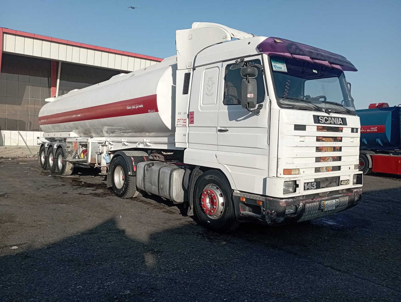 رقم بابل بسمي1996
طوناج جديد قبل 3ايام جددته حموله اسود تريده 33او تريده 36
سياره جاهزه على العمل بيه 
بويلر كهربائي جي بي اس تصريح امني الجديد  
***********
***********
سعره 190وبيه مجال
