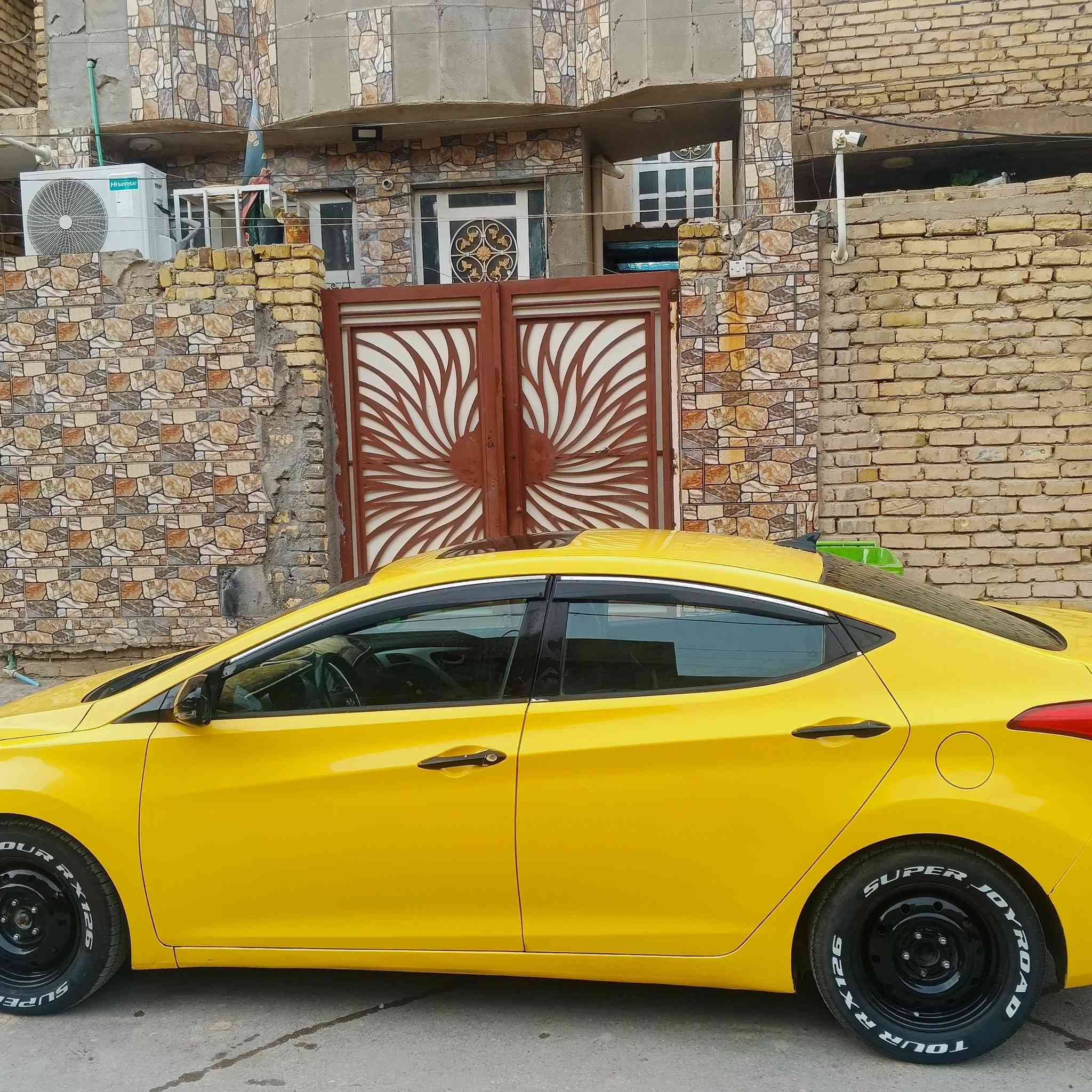 السلام عليكم 
النترا 2011امريكي 1800 تبديل بابين الباقي ليبر واحد  كير مكينه جديده مكفولات 
فول تحكم ستيرن جهتين  فتحه تخم تاير صدر جديد جاهزه من كلشي 
منظومه غاز 
تدفئه كشنات 
***********
مكاني كوت 
السعر 92 بيه مجال
