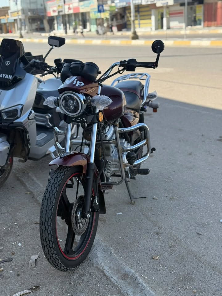 سلام عليكم دراجة للبيع موديل 22شهر 9يعني 23 دراجة كاملة محرك 200مكملة تجي شوف بعينك دراجة رقم إنكليزي مميز دراجة ما جناي سعر اتصل ***********ول مو شراي لا يتعبني 😁👍
