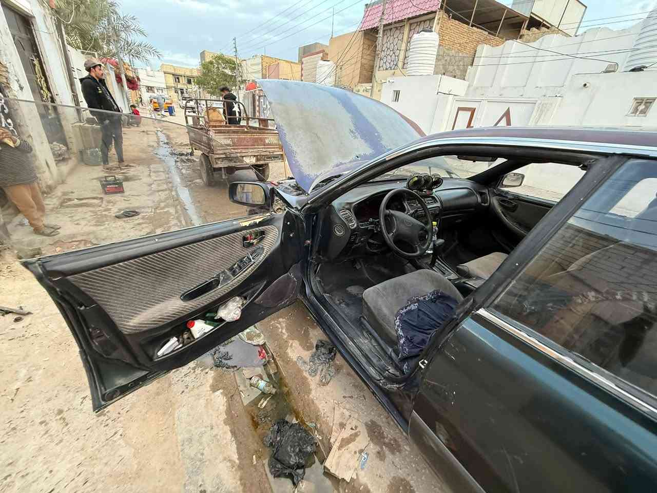 السلام عليكم وندوم ياباني موديل 1993
رقم بغداد بسمي مشروع وطني جاهزه كيرمكينه جدد
تخم تاير تبريد شغال 
مكاني نجف
السعر 25 وبيها مجال
***********
