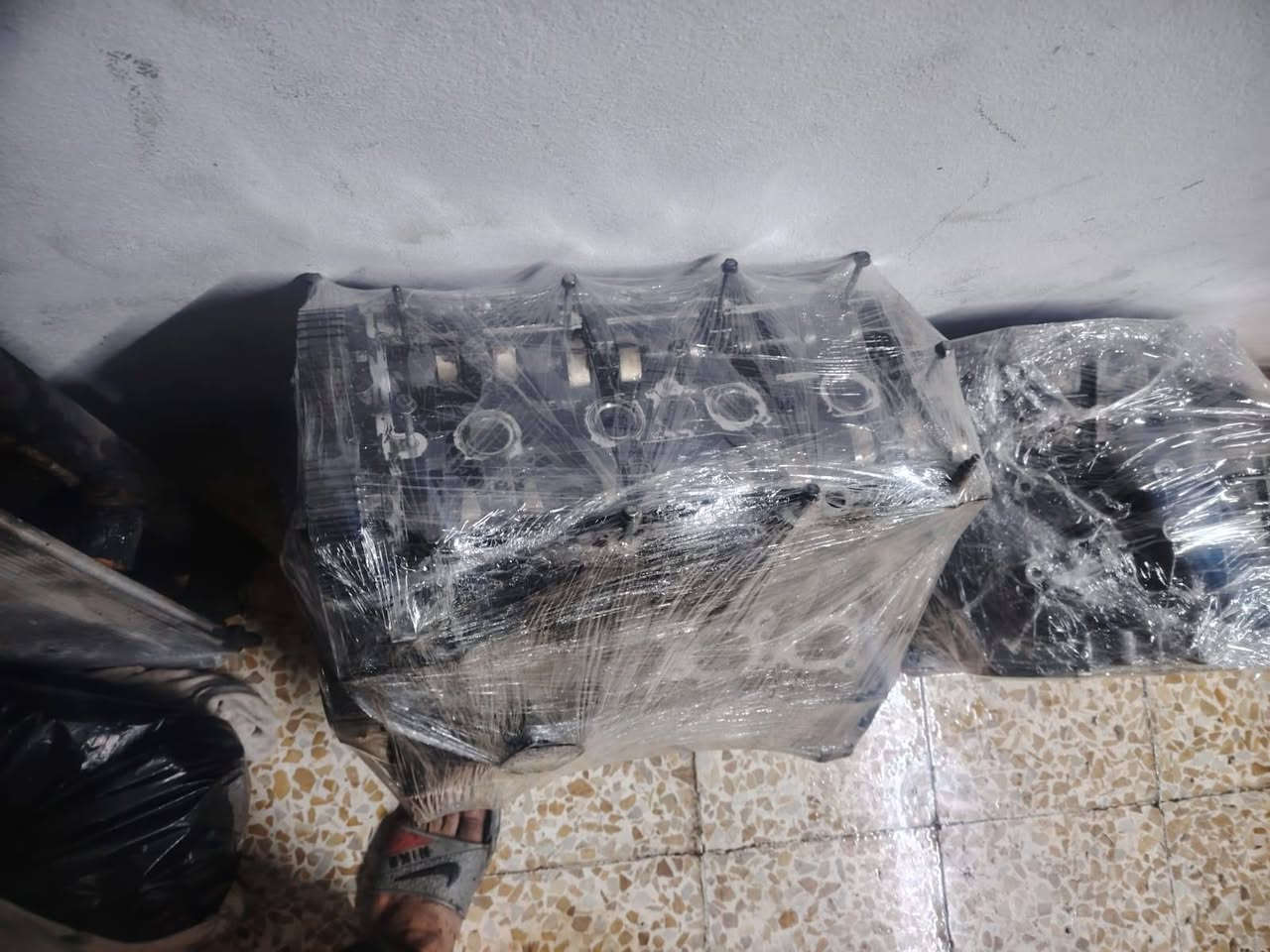 للبيع كير محرك بي واي دي جي ثري شرط الكير والمحرك ٨ ورقات وبيه مجال للطيبين


**إذا كنت صاحب هذا الإعلان وتريد حذفه لأي سبب، رجاءا أرسل رسالة إلى الدعم الفني**