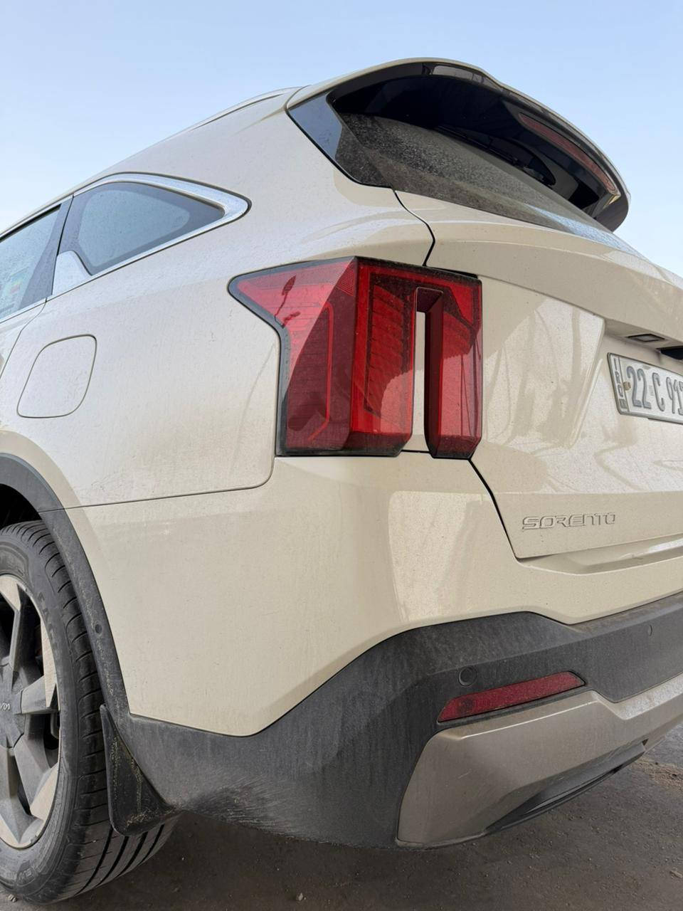 السلام عليكم

سورنتو خليجي 2024 كفالة عامة المشي 26 الف كيلو
بارد 4 اصابع بالدوسه 
اعلى مواصفات 1/1

4 سلندر رقم اربيل باسم شركة تحويل مباشر

المواصفات فتحة بانوراما - بصمة تشغيل مع بصمة ابواب -حساسات امامي خلفي - تصوير 360 درجة - خمس كامرات -جميع الكشنات كهربائية - بردات بلاد الابواب الوسط - اناره داخلية متعددة الالوان - فول رادارات امامي خلفي - نقاط عمياء - صندوق الخلفي كهرباء - اناره فول زينون - تبريد ثلاث قطع - 7 راكب

درايف مود
وبعد بيها كثير مواصفات
سيارة جدا نظيفة خاليه من الشخوط

مكان السيارة بصرة
***********
السعر 285 $ بيها مجال البصرة, العراق
