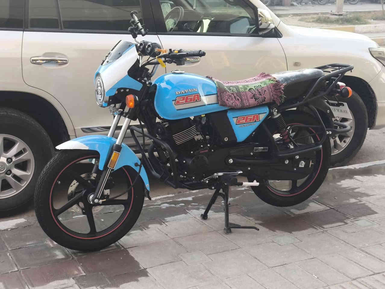 سلام عليكم دايون للبيع موديل 24 طالعه 25 دراجه زيرو دراجه جديده كلش كفاله عامه ماشيه 1900 لون سمائي مكينه 200 ويل 18 القديم دراجه جديده بمعنه الكلمه كله شغال اوراق سكنر 
بس اليدور جديد يجي 
السعر المطلوب 1625 بيه مجال قليل كلش   المكان بابل الحمزه الغربي 
‏‪0777 389 8263‬‏
