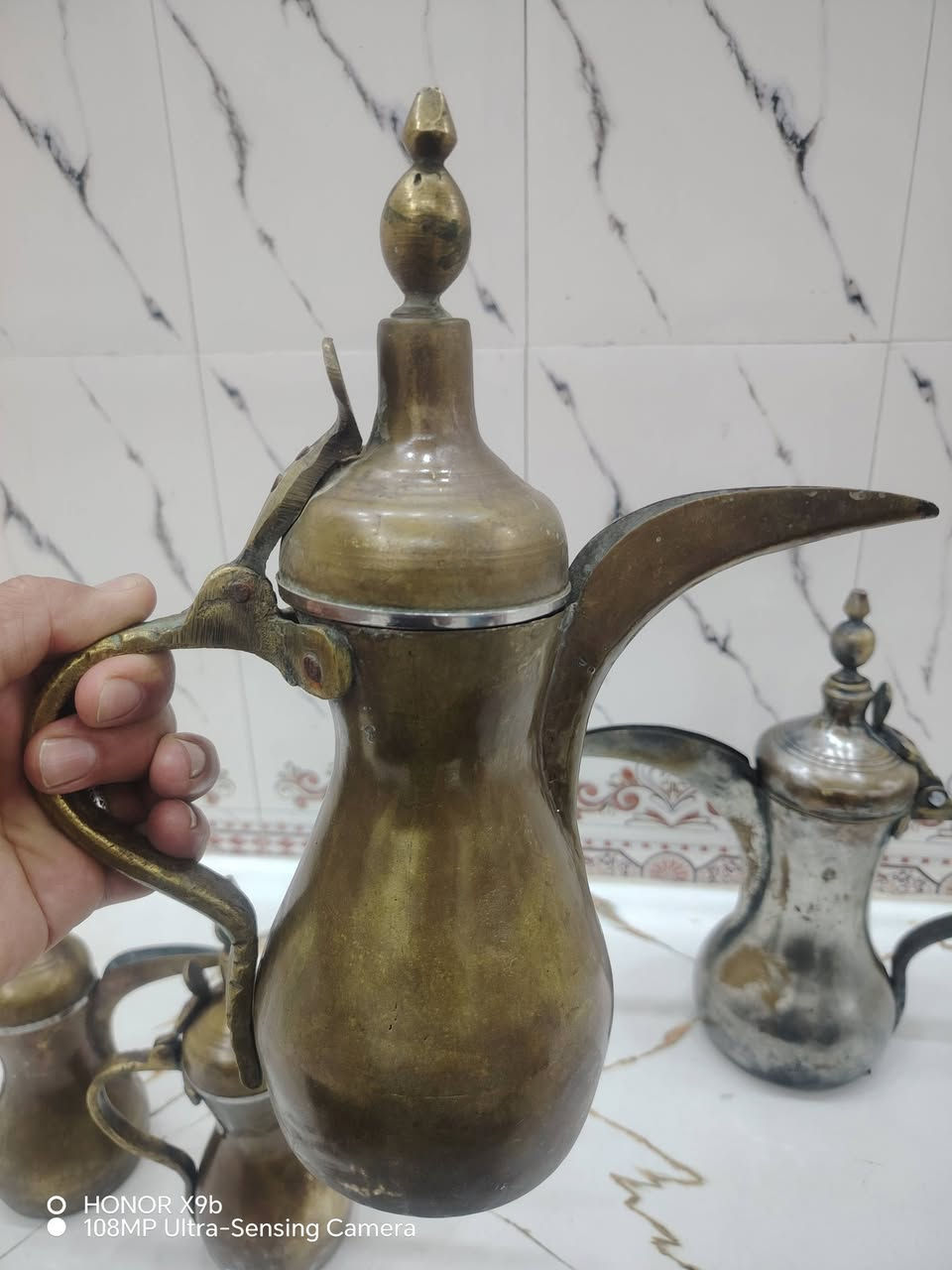 دله قهوه عربي سيت ٤ قطع رسلان باله دلال قديمه مو جديد مستخدم باله كويتي تريد تفضل موجود توصيل كل العراق
*********** واتساب فقط
