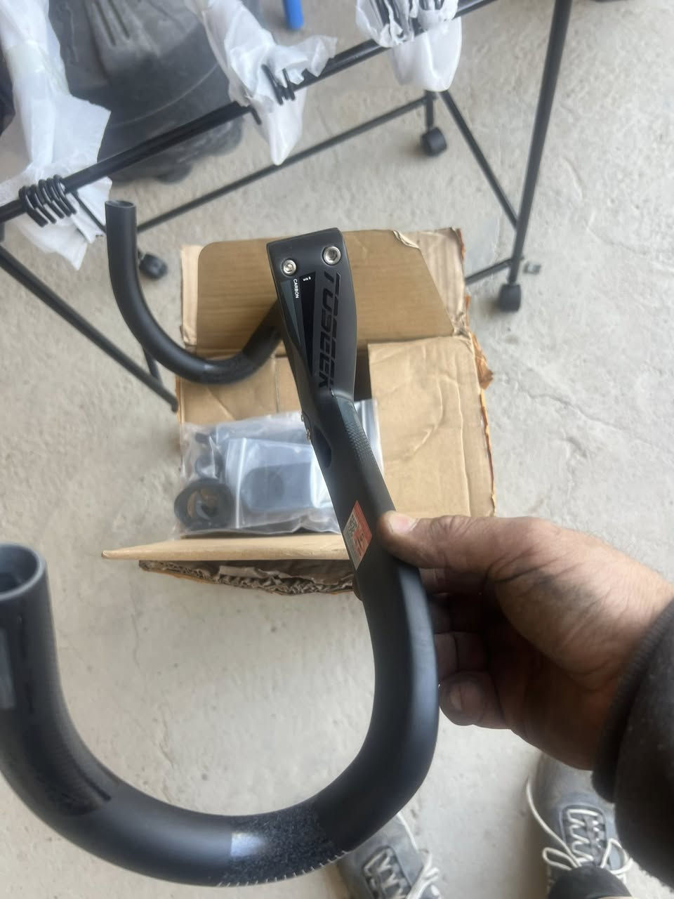 السلام عليكم جميعا فريم المنيوم كامل مع الماشه سكان كاربون للاستفسار ***********
